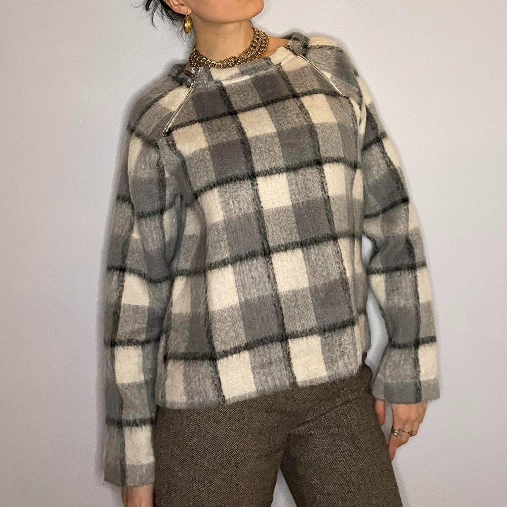 Abercrombie & Fitch wool blend square/grid print gray and white sweater with zip